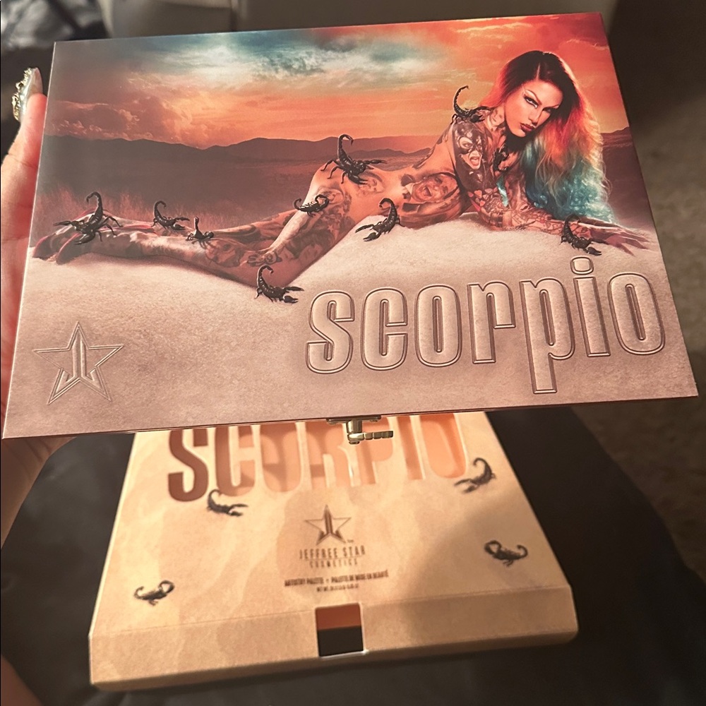 Jeffree Star Scorpio Palette with Bold Design - Picture 2 of 4